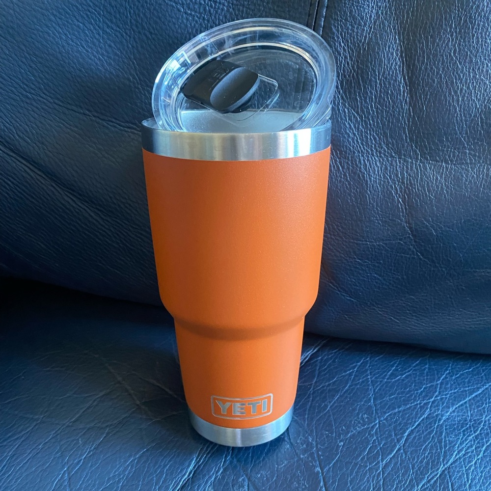Yeti 30 oz stackable cup w lid